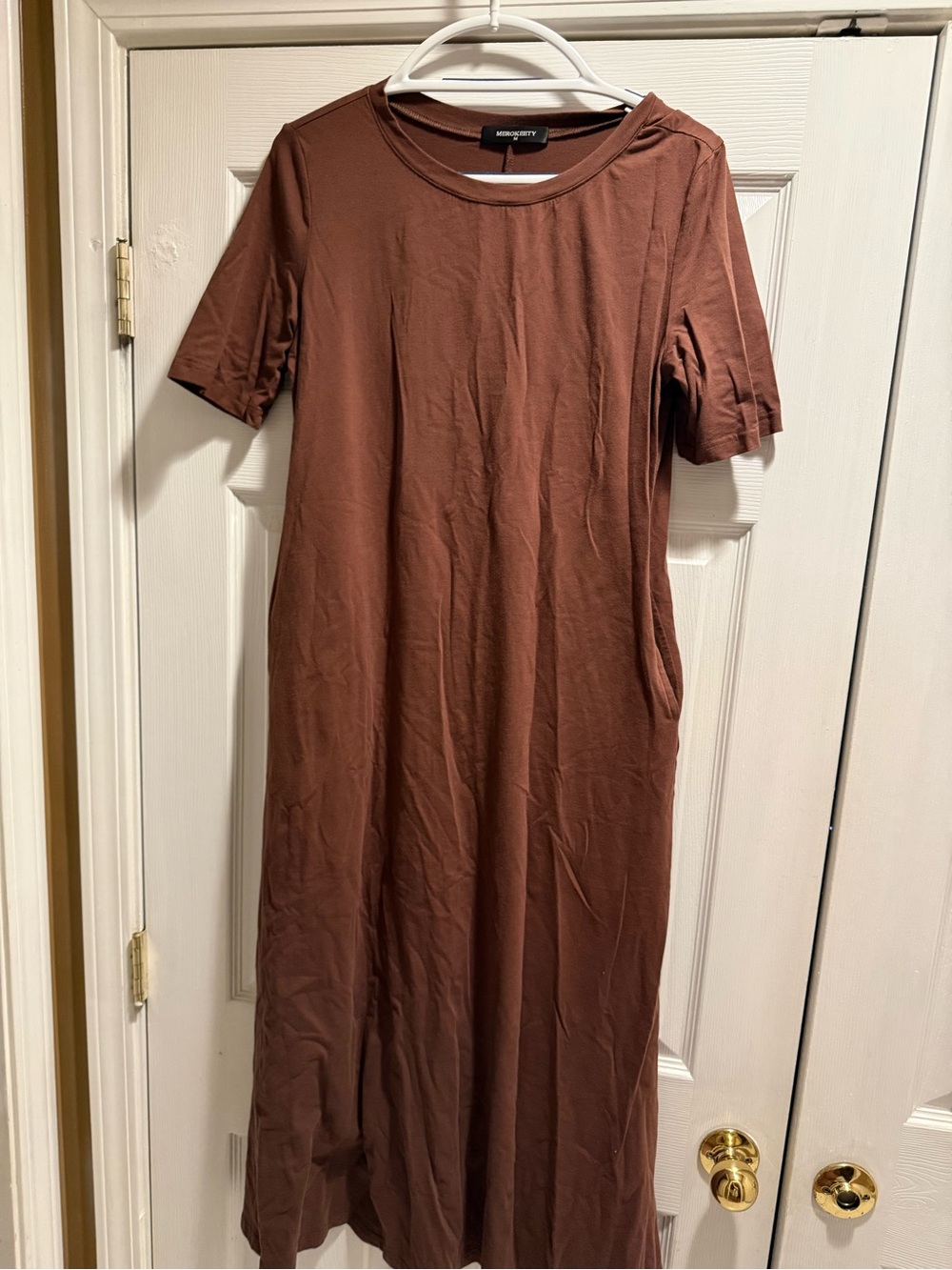 Simple Short-Sleeve Brown Maxi Dress with pockets
